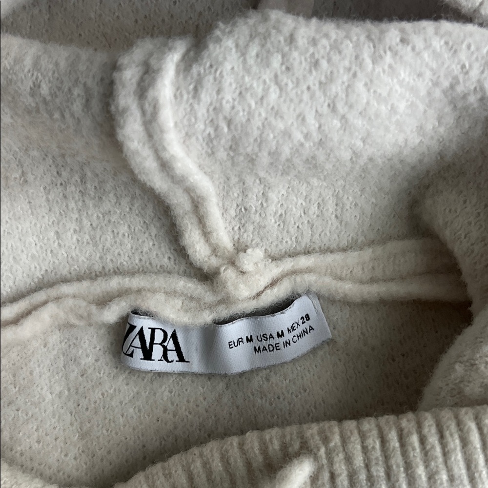 Zara Cozy Cream Cropped Hoodie ivory off white layer sweatshirt pullover medium - Picture 2 of 5